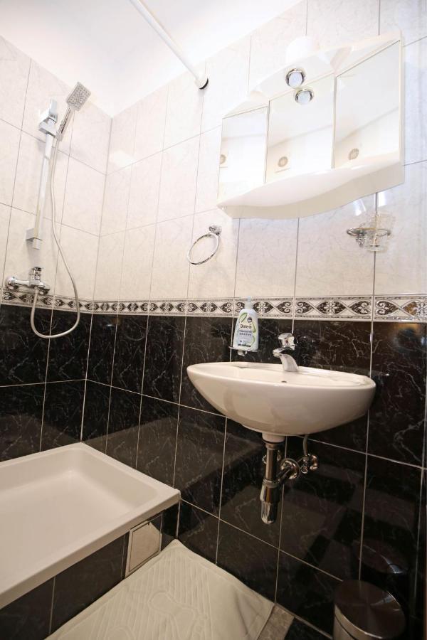 Apartmani Krka Rooms Lozovac Exteriör bild