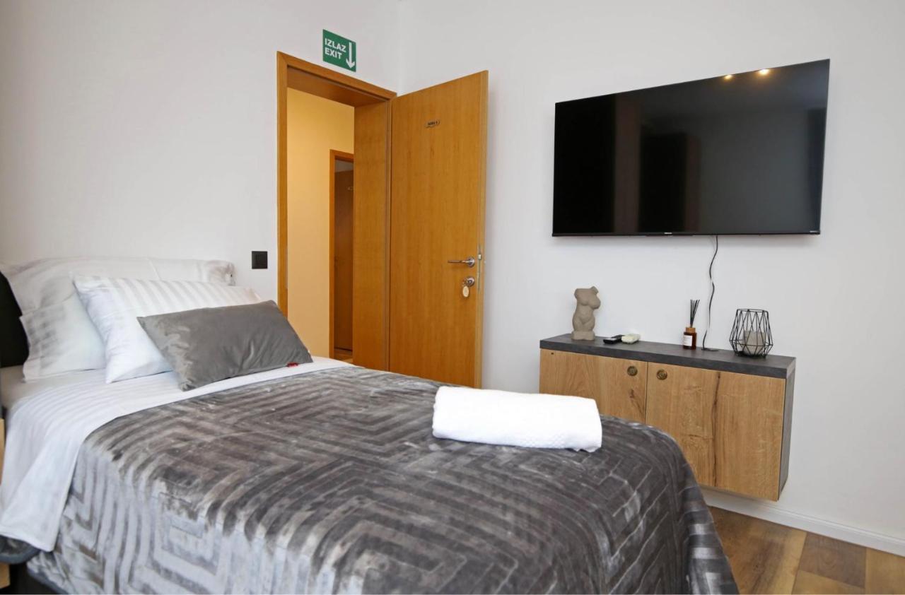 Apartmani Krka Rooms Lozovac Exteriör bild