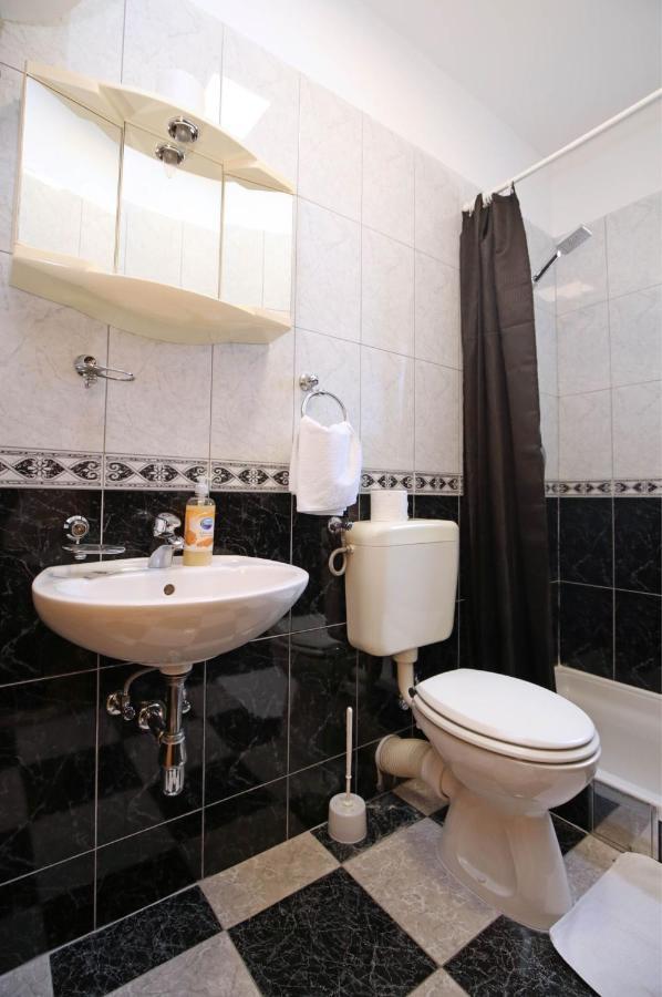 Apartmani Krka Rooms Lozovac Exteriör bild