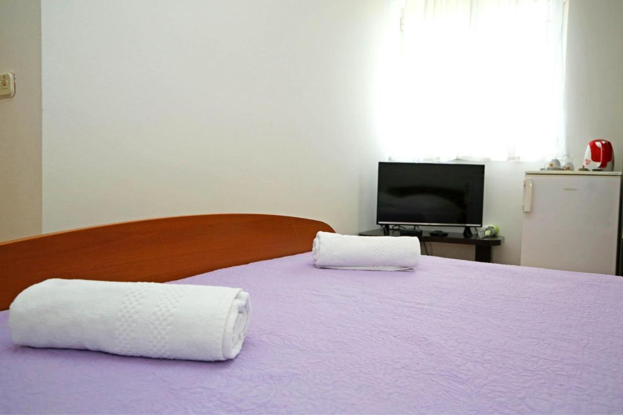 Apartmani Krka Rooms Lozovac Exteriör bild