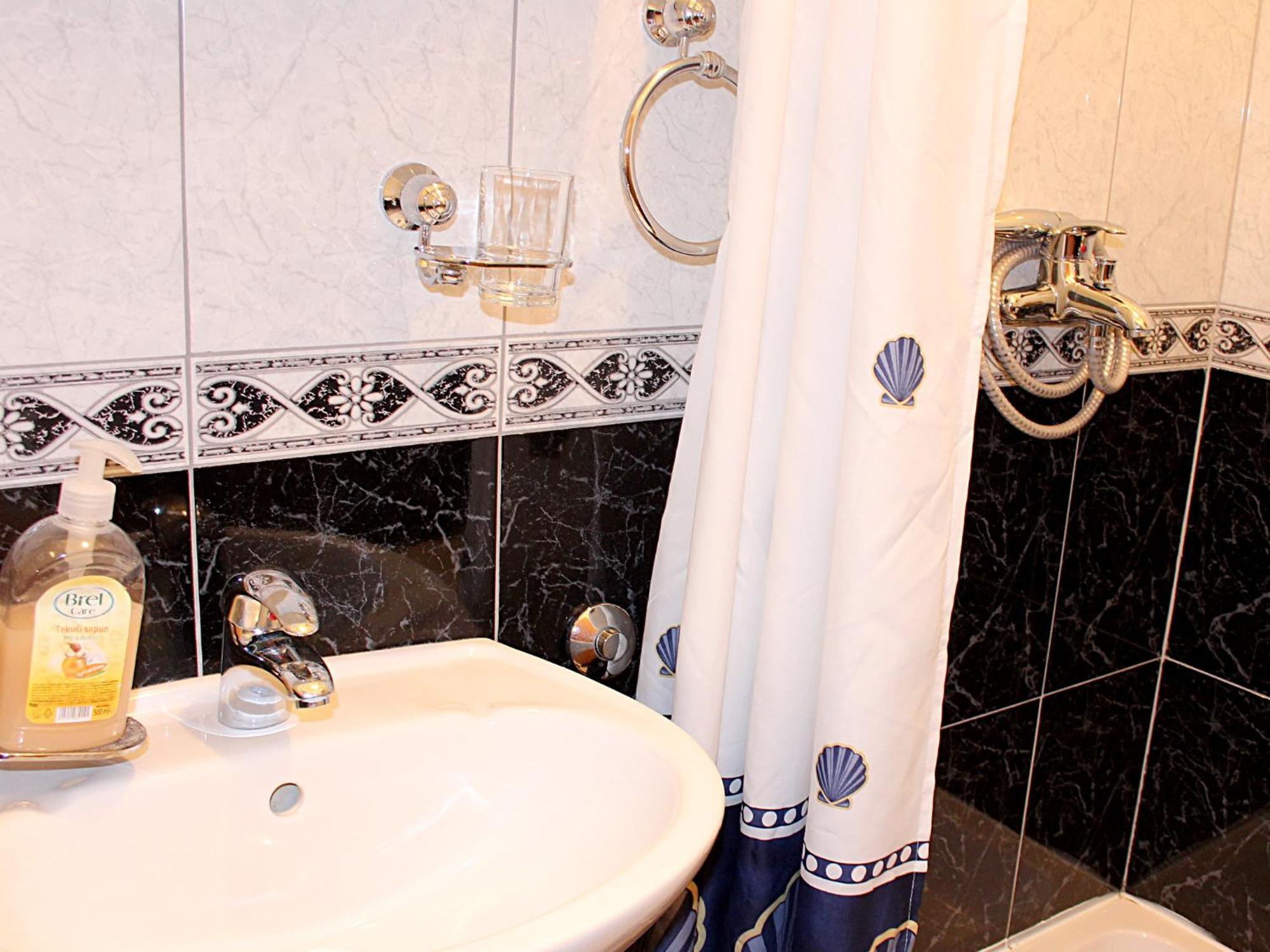 Apartmani Krka Rooms Lozovac Rum bild